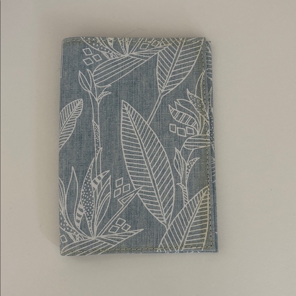 NEW- Jana Lam passport/ticket holder & Luggage tag - Picture 2 of 5